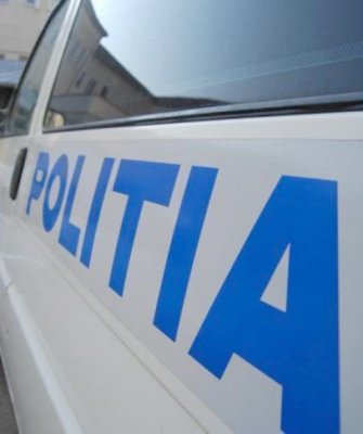 Minor, tâlhărit în plină stradă: i s-a furat geaca de pe el